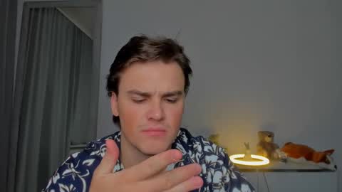 raul online show from September 22, 4:14 am