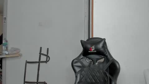 raul online show from March 29, 8:20 pm