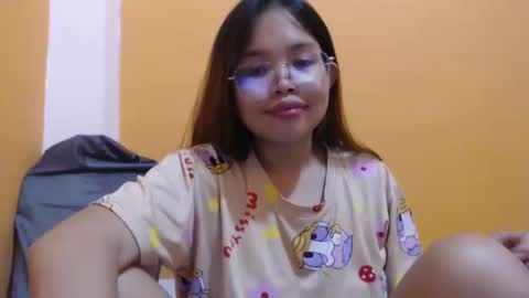 Snapshot of xxana_pinay_26xx chatting on January 26, 5:56 am xxana_pinay_26xx online show from January 26, 5:56 am