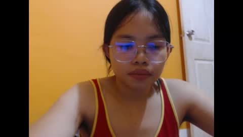 Snapshot of xxana_pinay_26xx chatting on March 11, 6:43 am xxana_pinay_26xx online show from March 11, 6:43 am