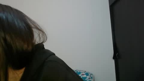 Cody  Akali online show from April 12, 11:21 pm