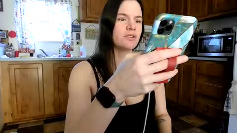 Snapshot of xxdana chatting on December 28, 9:30 pm Deezy online show from December 28, 9:30 pm