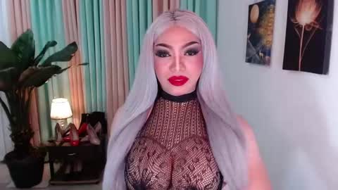xxeroticdhaliaxx online show from December 22, 5:37 am