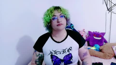 Snapshot of xxgreengoodxx chatting on April 5, 3:58 am xxgreengoodxx online show from April 5, 3:58 am