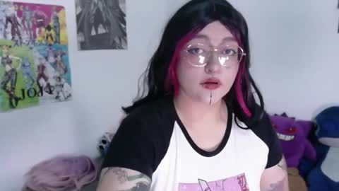 Snapshot of xxgreengoodxx chatting on April 8, 8:42 pm xxgreengoodxx online show from April 8, 8:42 pm