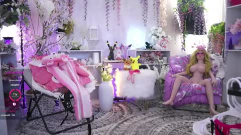 Snapshot of xxhayleemariexx chatting on February 13, 3:18 am Haylee Marie online show from February 13, 3:18 am