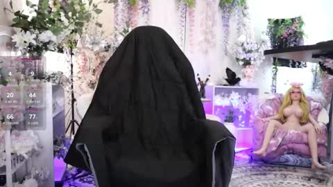 Snapshot of xxhayleemariexx chatting on December 19, 12:06 am Haylee Marie online show from December 19, 12:06 am