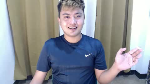 Loyd online show from December 16, 9:03 am