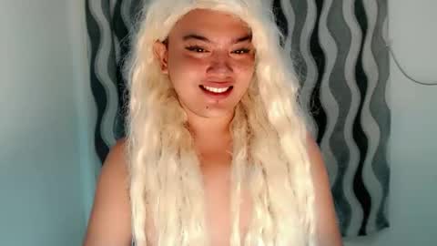 Snapshot of xxhotloyd_cummerx chatting on March 17, 12:52 pm Loyd online show from March 17, 12:52 pm