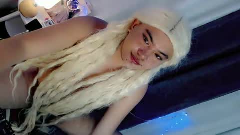 Snapshot of xxhotloyd_cummerx chatting on March 25, 7:09 pm Loyd online show from March 25, 7:09 pm