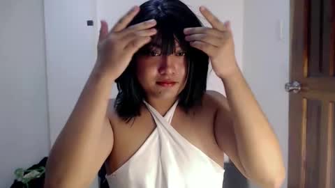 Loyd online show from May 4, 1:51 pm