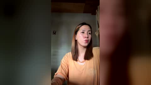 Dyanna Zulla online show from February 19, 7:04 am