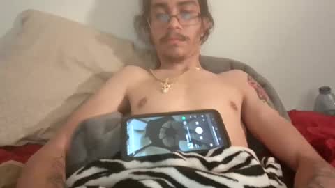 Snapshot of xxjasoneecxx chatting on December 28, 7:33 am XxJasoneecxX online show from December 28, 7:33 am