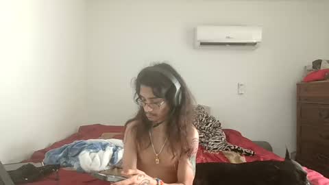Snapshot of xxjasoneecxx chatting on December 28, 7:11 pm XxJasoneecxX online show from December 28, 7:11 pm