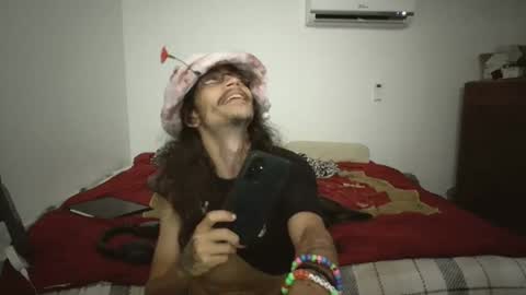 Snapshot of xxjasoneecxx chatting on December 31, 5:51 pm XxJasoneecxX online show from December 31, 5:51 pm