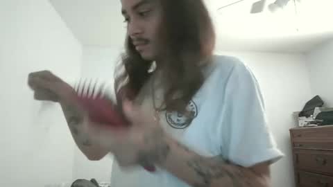 Snapshot of xxjasoneecxx chatting on January 20, 10:40 am XxJasoneecxX online show from January 20, 10:40 am