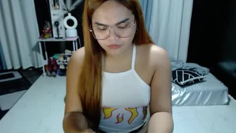 Kylie Smith online show from January 6, 11:47 am