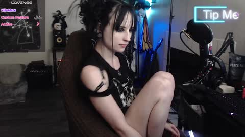 Snapshot of xxlilithmoonxx chatting on January 26, 9:19 am Lilith online show from January 26, 9:19 am