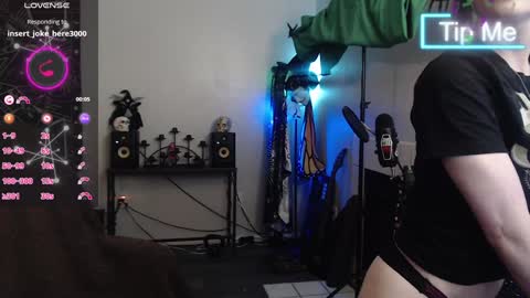 Snapshot of xxlilithmoonxx chatting on January 28, 6:16 am Lilith online show from January 28, 6:16 am