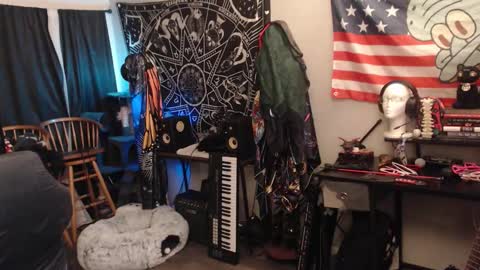 Lilith online show from December 1, 3:33 am