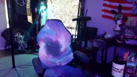 Lilith online show from June 8, 11:49 pm