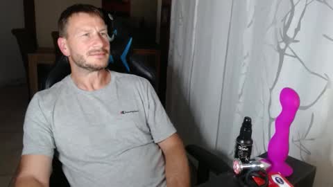 Snapshot of xxmettexx chatting on September 28, 8:25 pm xxmettexx online show from September 28, 8:25 pm