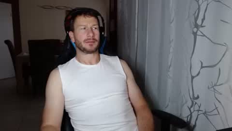 Snapshot of xxmettexx chatting on October 27, 12:31 pm xxmettexx online show from October 27, 12:31 pm