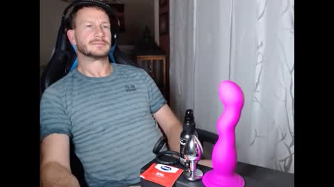 Snapshot of xxmettexx chatting on November 16, 8:58 pm xxmettexx online show from November 16, 8:58 pm