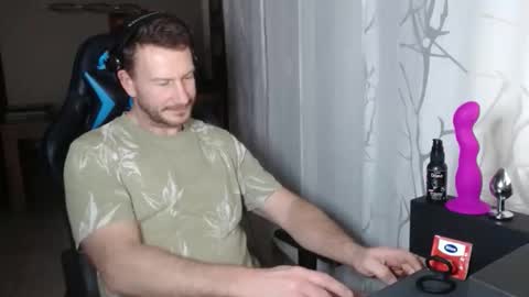 Snapshot of xxmettexx chatting on February 12, 8:59 pm xxmettexx online show from February 12, 8:59 pm