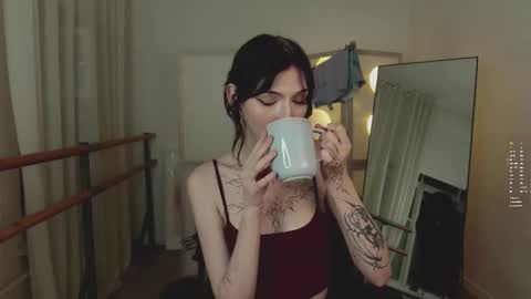 Rayna online show from November 7, 1:38 am