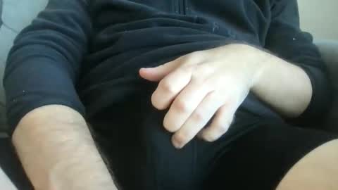 Snapshot of xxrommeoxx chatting on April 7, 8:37 am xxrommeoxx online show from April 7, 8:37 am