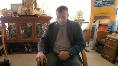 Snapshot of xxscubastevexxx chatting on April 24, 2:30 pm xxScubaStevexx online show from April 24, 2:30 pm