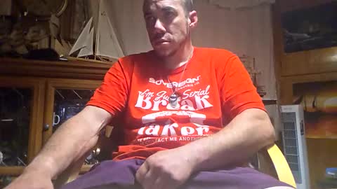 Snapshot of xxscubastevexxx chatting on May 6, 5:46 am xxScubaStevexx online show from May 6, 5:46 am