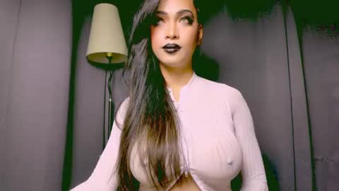 Lara online show from January 23, 8:13 pm