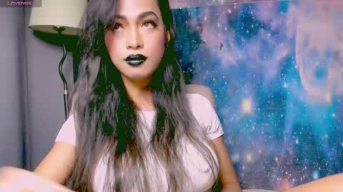 Lara online show from February 17, 8:36 pm