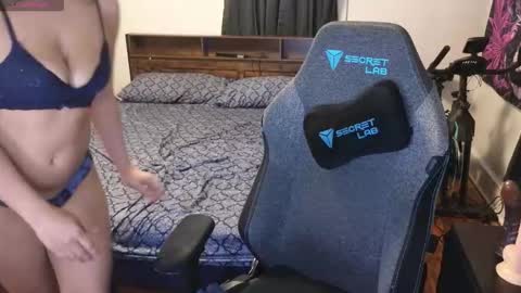 xxsexymami online show from March 8, 4:38 am