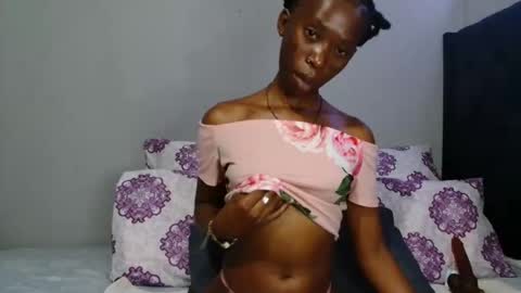 xxsexytalia28 online show from October 27, 7:07 pm