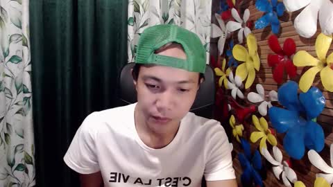 Snapshot of xxskinny_alonzoxx chatting on October 4, 7:12 pm Ali online show from October 4, 7:12 pm