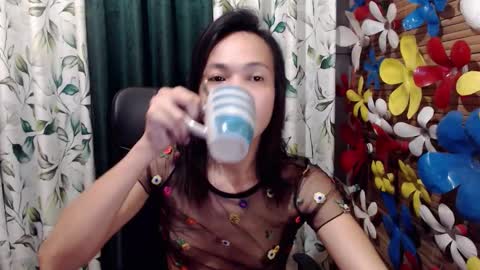 Snapshot of xxskinny_alonzoxx chatting on October 27, 3:49 pm Ali online show from October 27, 3:49 pm