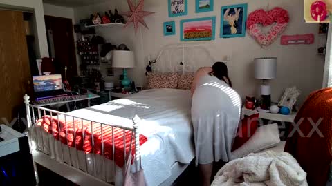 Snapshot of xxstrawberryjanexx chatting on January 28, 8:58 pm Strawberry Jane online show from January 28, 8:58 pm