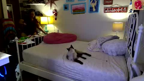 Snapshot of xxstrawberryjanexx chatting on November 23, 7:19 am Strawberry Jane online show from November 23, 7:19 am