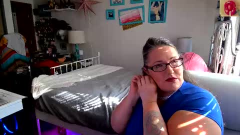 Snapshot of xxstrawberryjanexx chatting on January 15, 8:23 pm Strawberry Jane online show from January 15, 8:23 pm