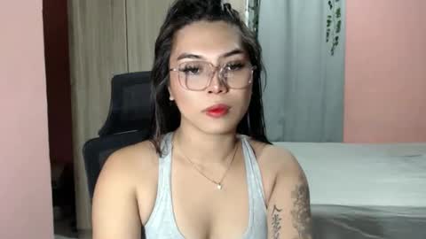 Snapshot of xxstunningmichxx chatting on September 15, 6:02 am xxstunningmichxx online show from September 15, 6:02 am
