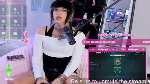 Muse n Poppy online show from January 16, 10:47 pm