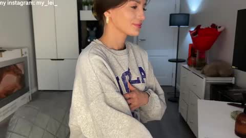 Snapshot of xxx_leila chatting on April 23, 12:29 pm xxx_leila online show from April 23, 12:29 pm