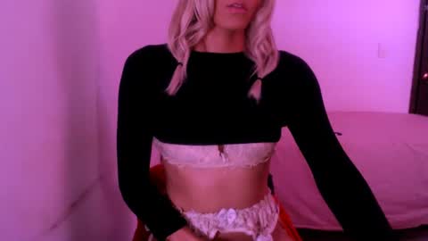 Snapshot of xxxanonymousloverxxx chatting on March 26, 9:20 pm Chiara online show from March 26, 9:20 pm