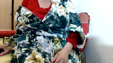 Snapshot of xxxbustybabe27x chatting on July 4, 5:52 pm Ayanda online show from July 4, 5:52 pm