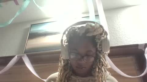 Snapshot of xxxdanidoomsdayxxx chatting on March 1, 6:15 am Danielle online show from March 1, 6:15 am