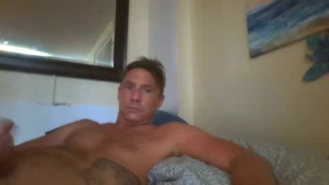 Snapshot of xxxelentdick chatting on June 11, 9:57 pm deeeeznutz online show from June 11, 9:57 pm