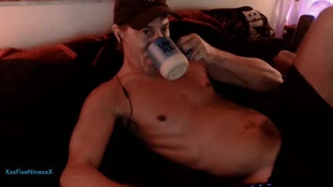 Snapshot of xxxfiveninexxx chatting on October 11, 2:00 am XxxFiveNinexxX online show from October 11, 2:00 am